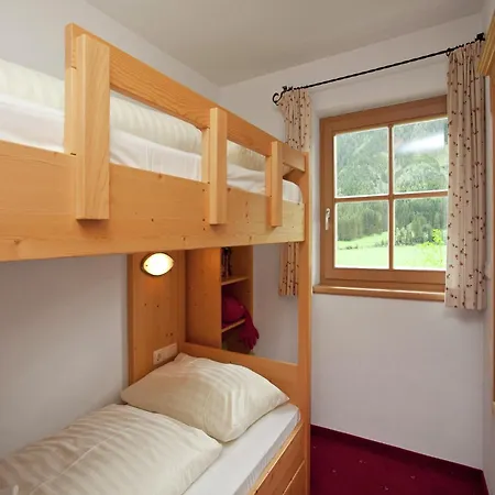 Luxurious With Sauna In Koenigsleiten *